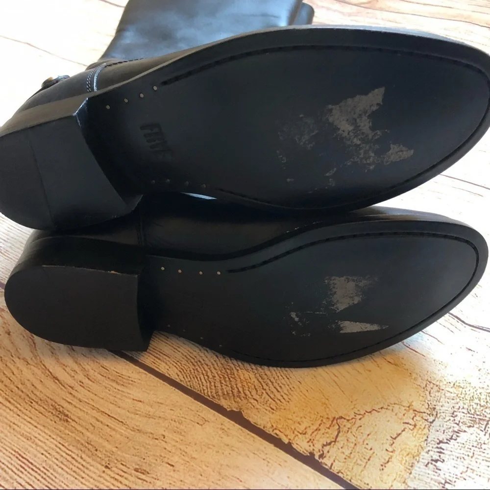 Melissa Button Back‎ Zip